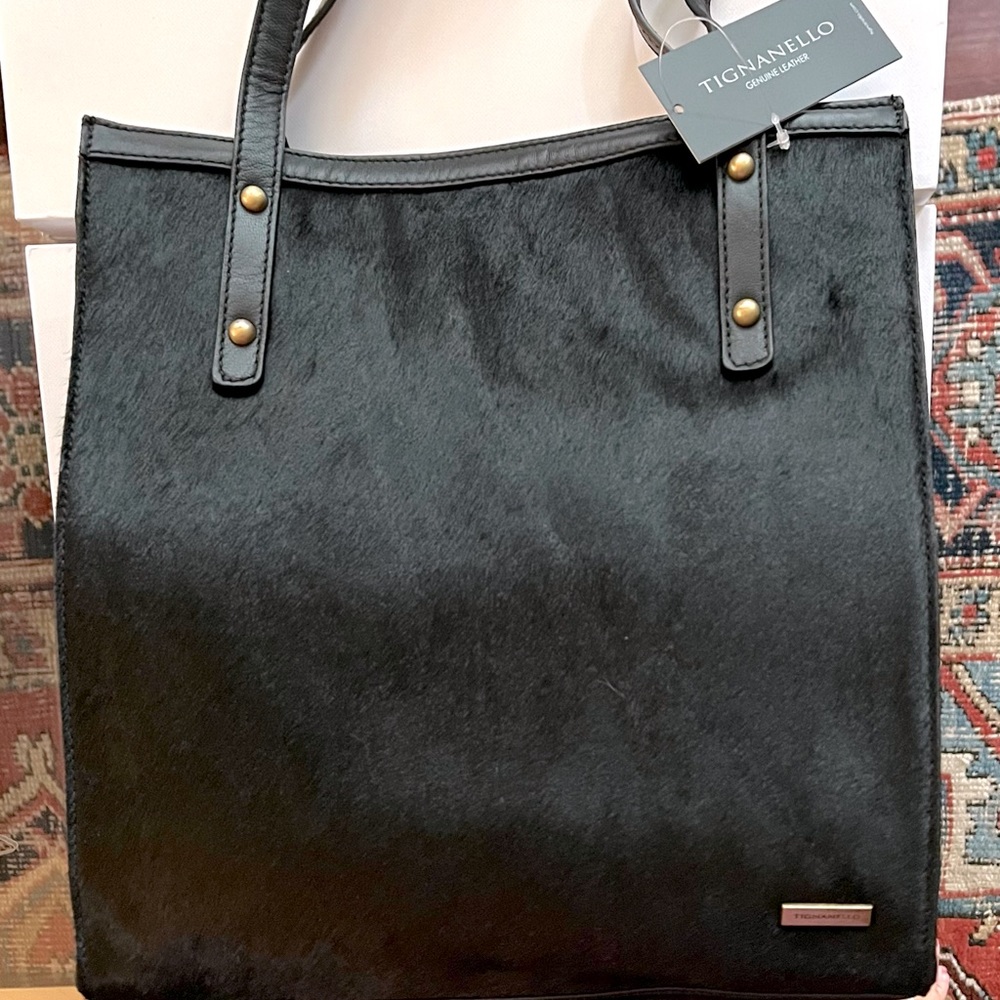 Tignanello Italian Leather and Haircalf Oxford Tote in Black♥️